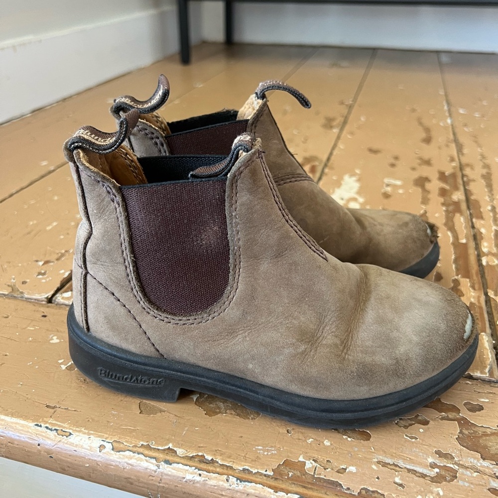 Kid’s Blundstone Chelsea Boot #565